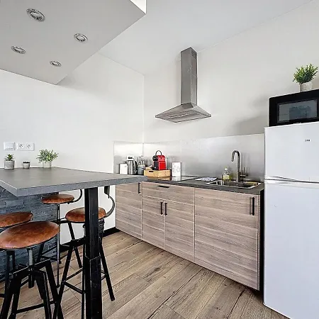 Lumineux En Rez-de-chaussee Vers Chu Appartement *