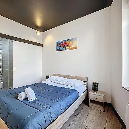 Lumineux En Rez-de-chaussee Vers Chu *