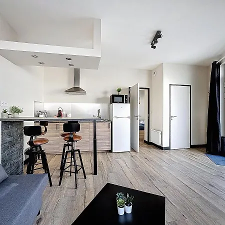 Апартаменты Lumineux En Rez-de-chaussee Vers Chu